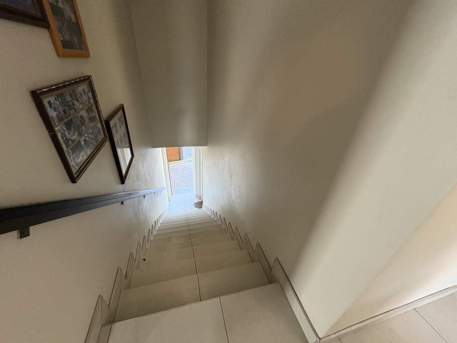 6 Bedroom Property for Sale in Cintsa East Eastern Cape